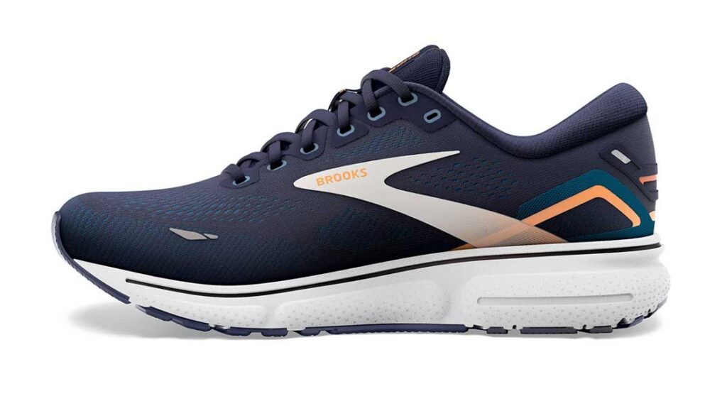 Brooks Ghost 15 løbesko til lange distancer